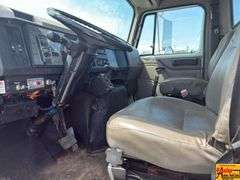 1998 International 4700 Bucket Truck; 316,595 Miles; VIN 1HTSCAAP2WH512180 (Watch video)