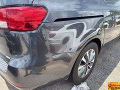 2015 KIA Sedona; 141,767 Miles; VIN KNDMC5C19F6066630.  See video.