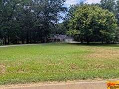3-Bedroom Home On 2.7 Acres±