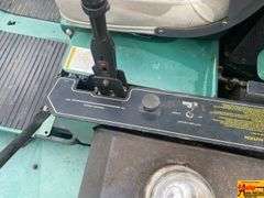 Bunton Textron BZT3310 Commercial Zero Turn Mower.  Runs good.  See video.