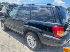 2002 Jeep Grand Cherokee Limited; 207,806 Miles; VIN 1J8GX58N32C130002.  See video.