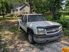 2003 Chevrolet Silverado 1500 HD Pick Up Truck; white; VIN 1GCGC13UX3F130718