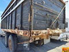 Chevrolet C60 Grain Truck, does not run; VIN CE631P132863; 87,323 miles; BILL OF SALE ONLY.