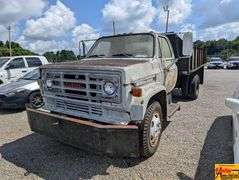 1977 GMC Dump Truck, won't start; 84,403 Miles Showing; VIN TCE617V588505