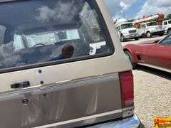 1989 Ford Bronco II XLT has blown head gasket & missing some parts; 164,099 Miles; VIN 1FMCU12T4KUC76672