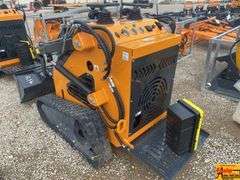 Land Hero HT380 Mini Skid Steer Loader
