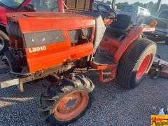 Kubota L3010 GST 4WH DR Tractor (finish mower in picture not included).  See video.