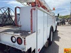 1998 International 4700 Bucket Truck; 316,595 Miles; VIN 1HTSCAAP2WH512180 (Watch video)
