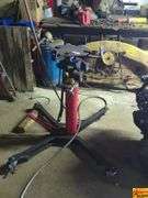 Engine Stand with Hydraulic Lift