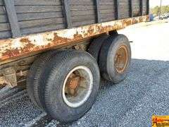 Chevrolet C60 Grain Truck, does not run; VIN CE631P132863; 87,323 miles; BILL OF SALE ONLY.