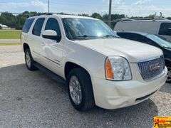 2013 GMC Yukon SLT; 292,100 Miles; VIN 1GKS2CE03DR324918.  See video.