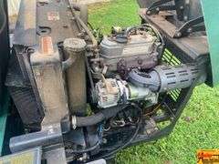 Bunton Textron BZT3310 Commercial Zero Turn Mower.  Runs good.  See video.