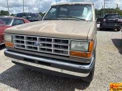 1989 Ford Bronco II XLT has blown head gasket & missing some parts; 164,099 Miles; VIN 1FMCU12T4KUC76672