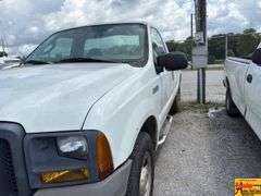 2005 Ford F-250 XL Super Duty; 131,519 Miles; VIN 1FTNF205X5EA93034 (021368).  See video.