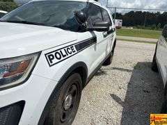 2016 Ford Explorer Police Interceptor; 178,367 Miles; VIN 1FM5K8AR6GGA86567 (021806).  IMPORTANT:  Only municipal purchasing agents may bid.  Please call our office at (256) 420-4454 to be approved.  See video.