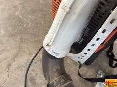Stihl BR800CE Magnum Backpack Blower; SN 539749192.  See video.