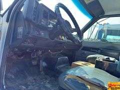 1999 GMC C8500 Truck; 89,593 Miles; VIN 1GDP7H1C6XJ514288 (021667).  See video.