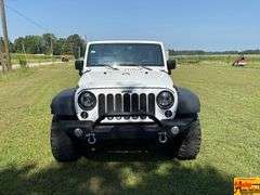 2016 Jeep Sport Wrangler Unlimited 4x4, Hard top & doors come off; Unlimited Sport Trail Rated; Only 48,000 Miles; VIN 1C4BJWDG4GL200498.  Seller offering 3-month/3,000 mile warranty.  Located at 7255 Highway 53 in Harvest, AL.  Call 601-513-7691 for more information.