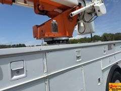 1998 International 4700 Bucket Truck; 316,595 Miles; VIN 1HTSCAAP2WH512180 (Watch video)