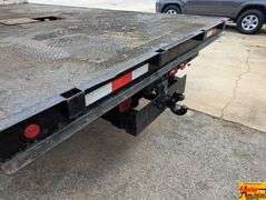 1997 Ford F-800 Flatbed, diesel, Cummins motor, Inline 6, automatic; 242,484 Miles; VIN 1FDNF82C2WVA07680.  See video.