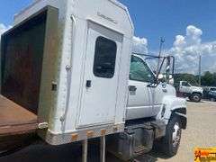 1996 GMC Topkick Sleeper Flat Bed Truck With Caterpillar Engine; 317,168 Miles; VIN 1GDJ7H1J0TJ512602.  See video.