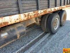 Chevrolet C60 Grain Truck, does not run; VIN CE631P132863; 87,323 miles; BILL OF SALE ONLY.