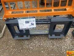 Land Honor 42"  Pallet Forks