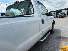 2005 Ford F-250 XL Super Duty; 131,519 Miles; VIN 1FTNF205X5EA93034 (021368).  See video.