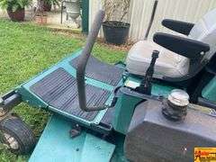 Bunton Textron BZT3310 Commercial Zero Turn Mower.  Runs good.  See video.