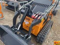 Land Hero HT380 Mini Skid Steer Loader