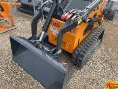 Land Hero HT380 Mini Skid Steer Loader