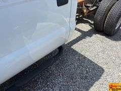 2001 Ford F-350; 179,374 Miles; VIN 1FDWW36F91EC91605 (021452).  See video.