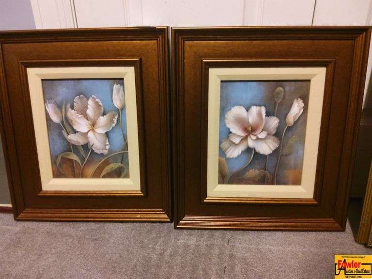 Pair of Framed Floral Prints image