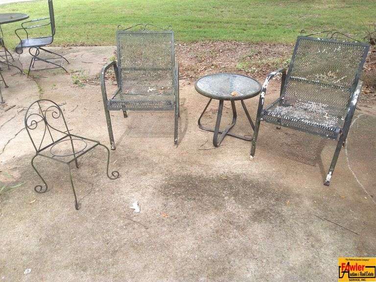 Outdoor Wrought Iron Garden Furniture Set image