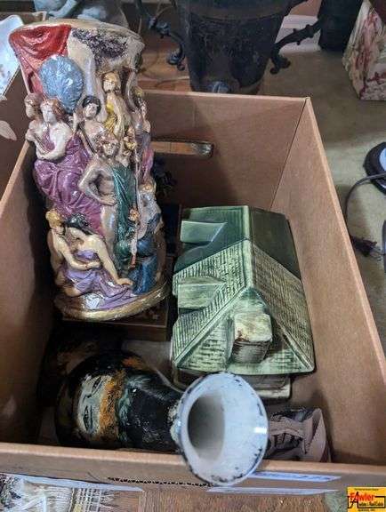 Figurines image