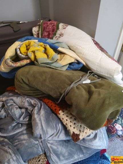 Suitcases with Assorted Quilt and Blanket Collection and Weighted Blanket image