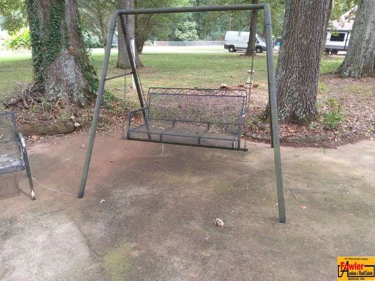 Metal Mesh Garden Swing image