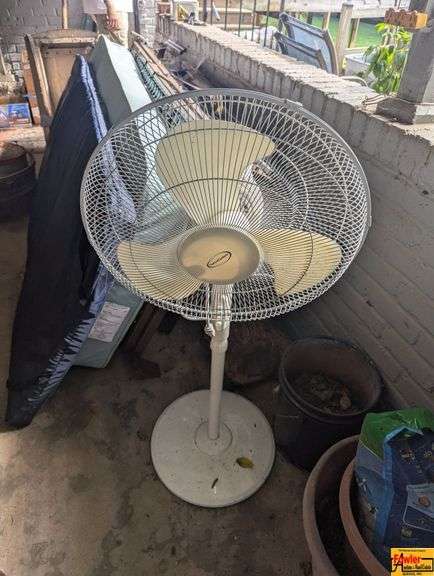 Feature Comforts Oscillating Fan image