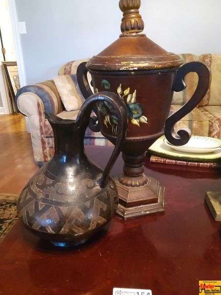 Decorative Urns image