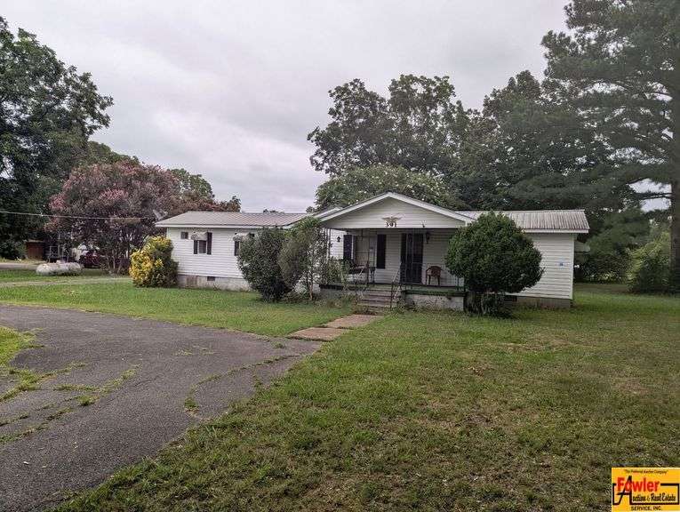 Estate Auction: 2-Bedroom Mobile Home On 1.75 Acres