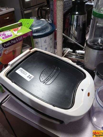 Small Appliances Bundle - Toaster, Slow Cooker, Electric Knife, More image