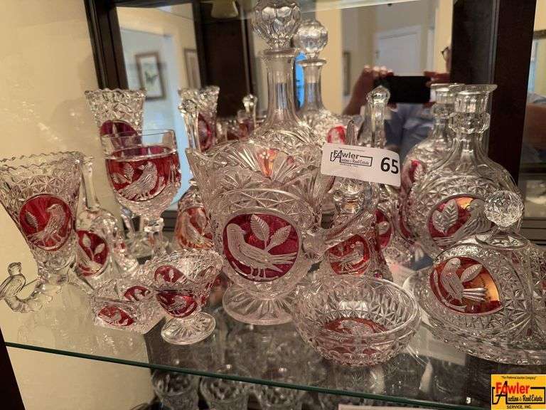 Hofbauer Red Byrdes Crystal image