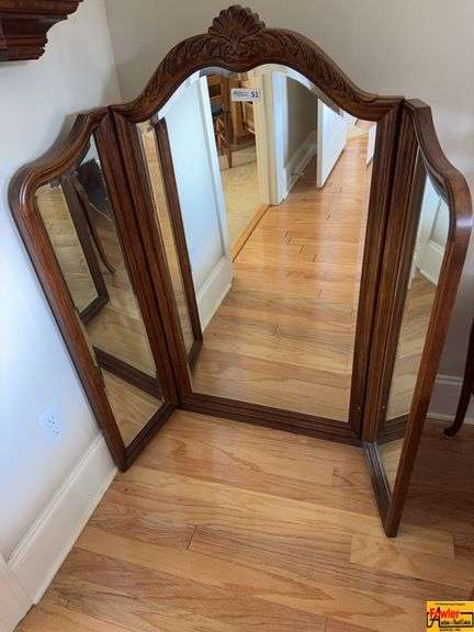 Trifold Dressing Mirror image