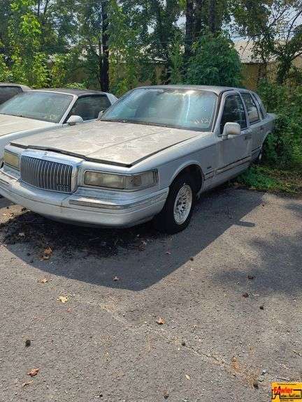 Rusted Bucket Roundup: Classic & Newer Vehicles