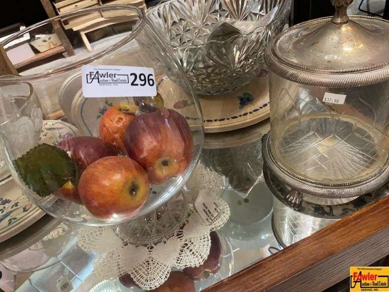 Selection of Glassware and Decorative Items image