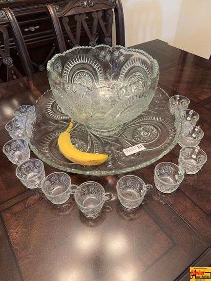 Vintage L E Smith Glass Pinwheel & Stars Slewed Horseshoe Punch Bowl & 12 Cups image