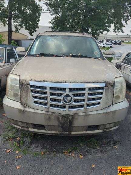 2007 Cadillac SUV; VIN 1GYFK638X7R375323 image
