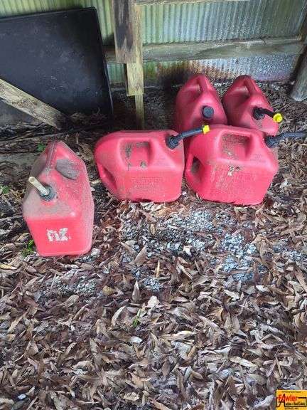 Red and Blue Gas Containers, Coolers, Liquid Cleaners & Shpo Liquids image