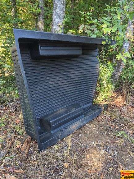 Black Plastic Truck Bed Liner image