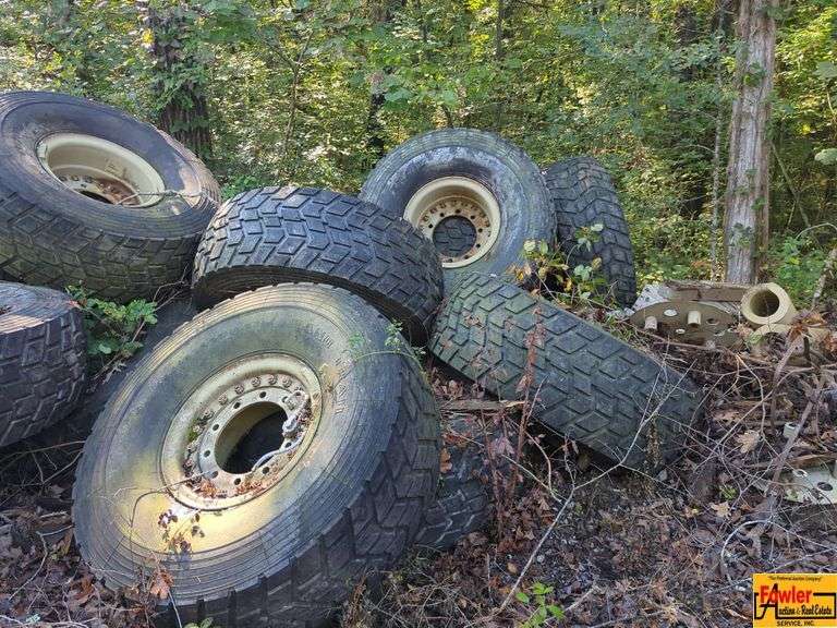 Military Sand Tires (for trucks) image